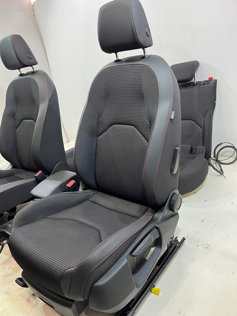фото №9, Сиденья заднее сиденье комплект seat leon iii lift fr kombi idealne !