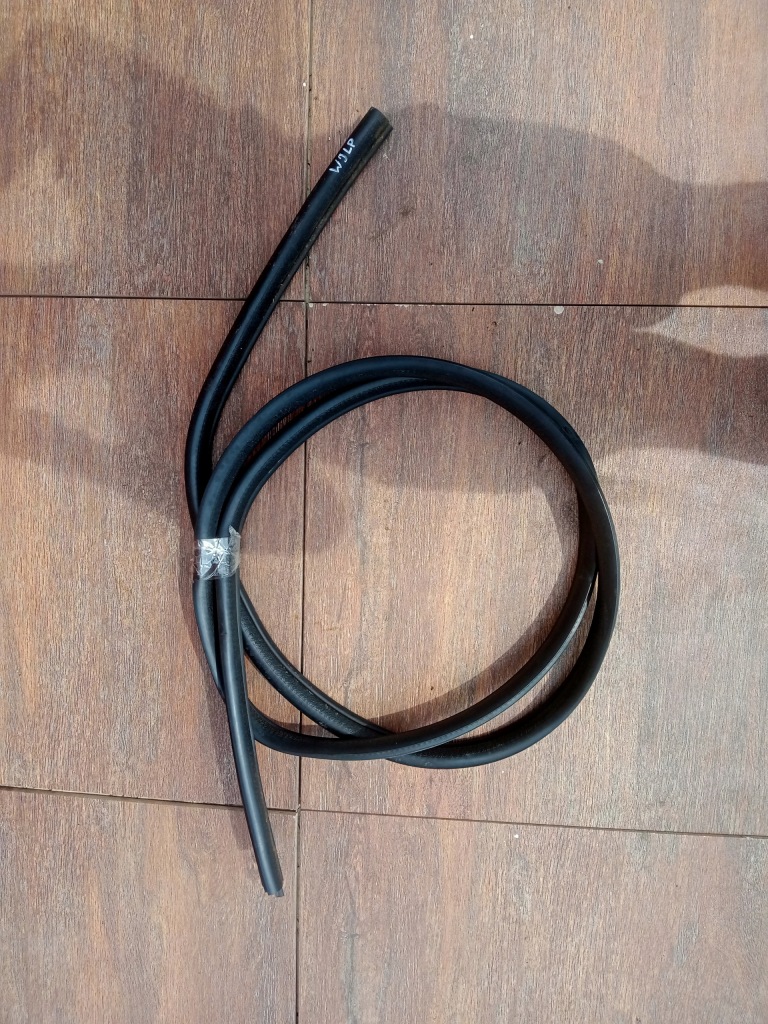 фото №1, Jeep grand cherokee wj 99-04r прокладка дверь левый перед