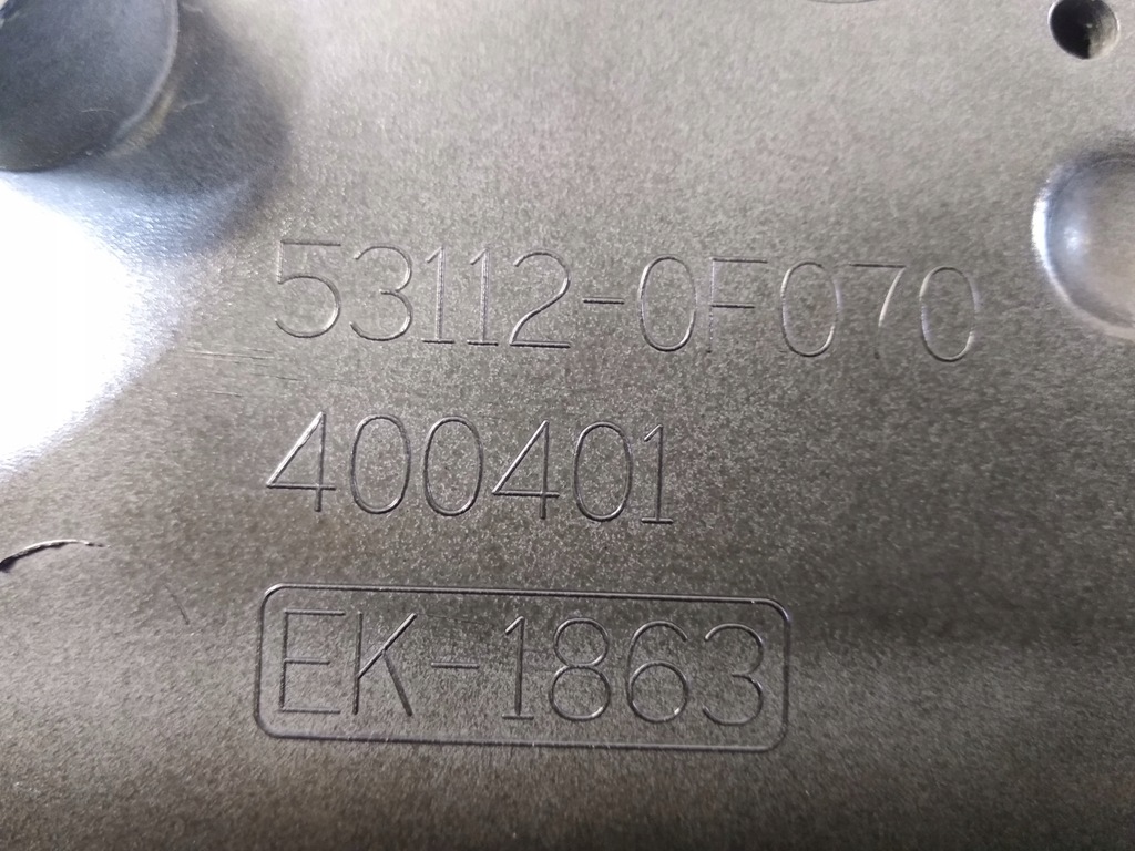 фото №10, Toyota verso lift решётка бампера передний 2013-