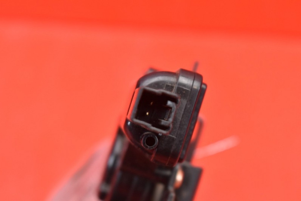 фото №7, Замок кришки задня багажника b6724 mazda 3 1 i bk sedan 03-06