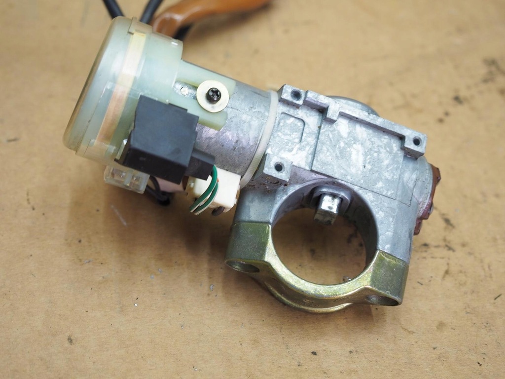 фото №16, Замок запалювання subaru outback 3.0 h6 вкладка