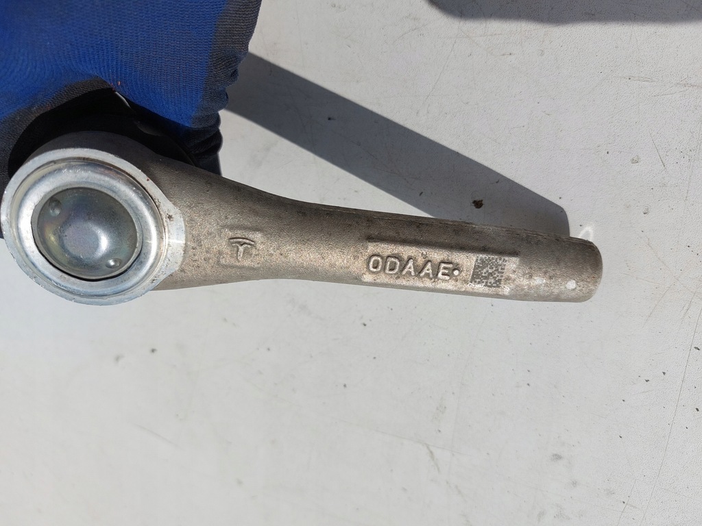 фото №6, Наконечник тяга tesla model 3