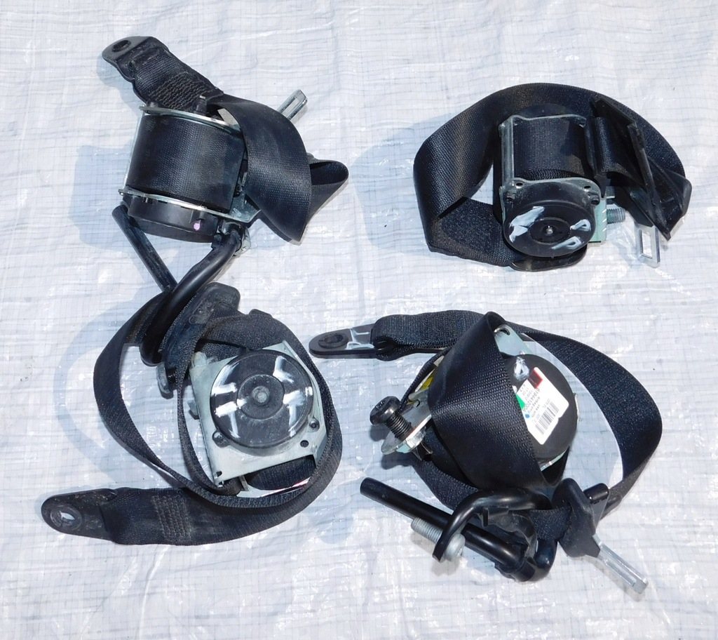 фото №1, Mini r57 lift cabrio pas безопасности перед задняя