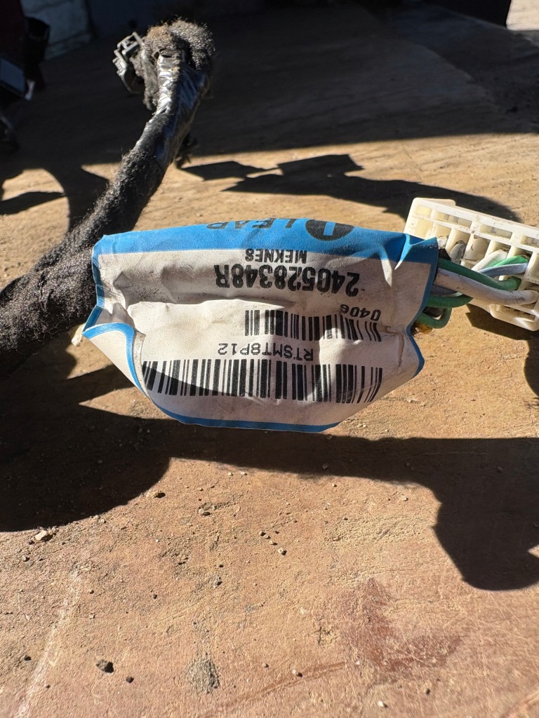 фото №3, Renault trafic iv rok 2024 электропроводка задних дверь левая 240528348r