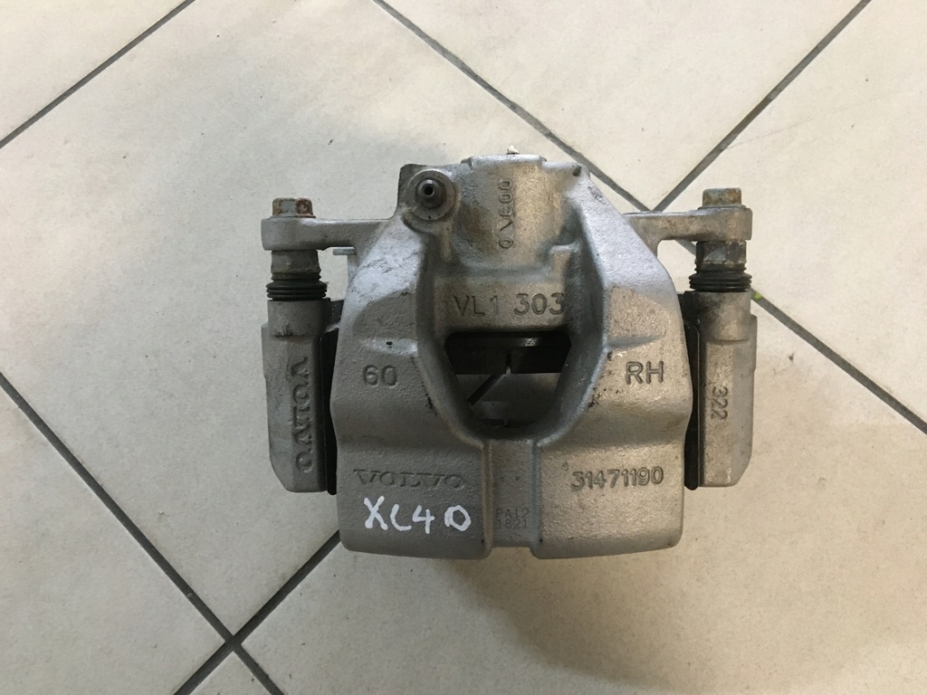 фото №1, Volvo xc40 суппорт тормозной правый перед 31471190