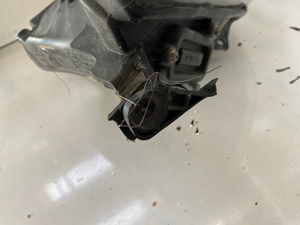 Купить Tesla s рестайлинг  фара правый перед full led 105357300c