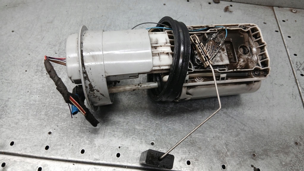 Насос пального ford galaxy 1 рестайлінг  1.9tdi 00-06r 7m3919050a Недорого