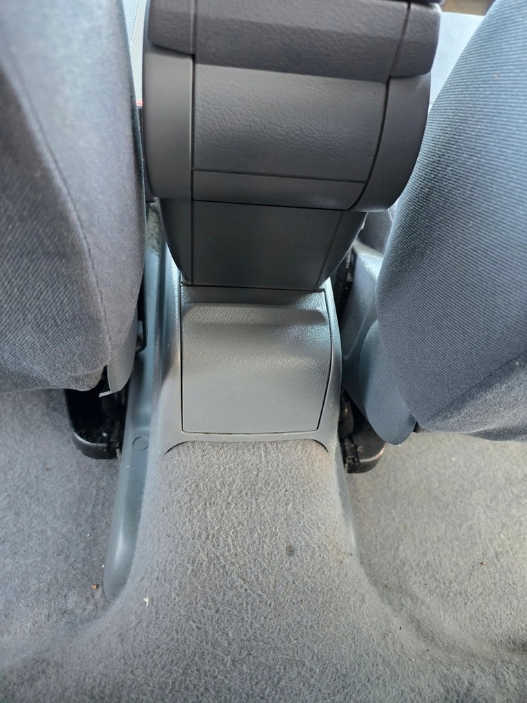 фото №8, Пепельница задняя задняя skoda octavia idealna kompl