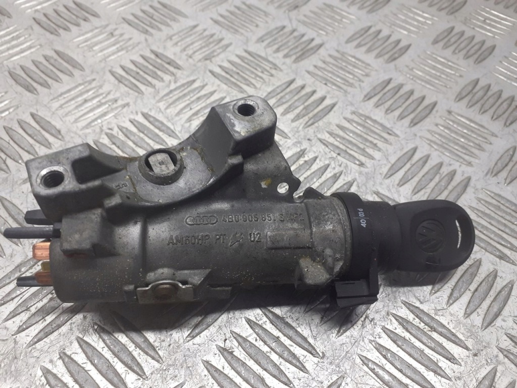 фото №1, Замок запалювання з ключ vw polo iv 9n 1.4 fsi 4b09058516