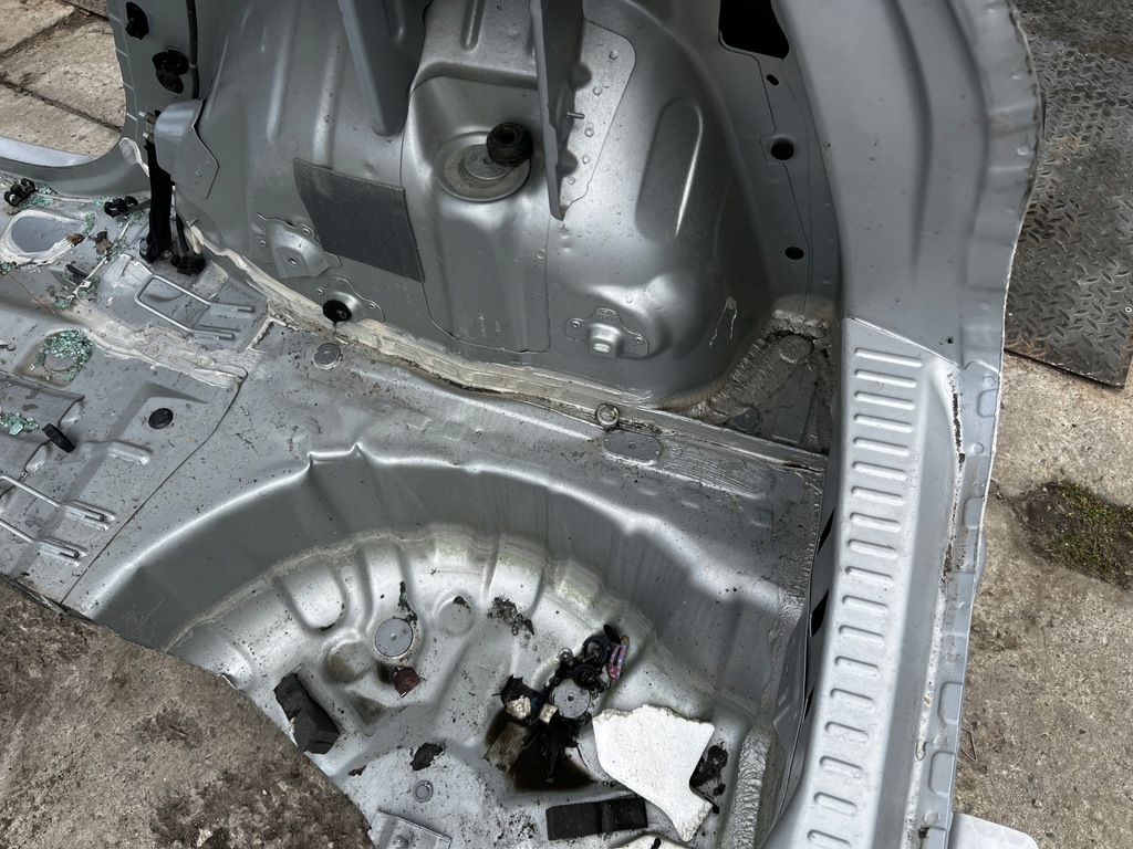 фото №8, Четверть крыло блок двигателя порог задняя правый dacia sandero iii stepway