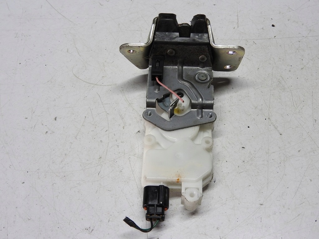 фото №10, Mitsubishi asx i 10-12 замок крышки багажника