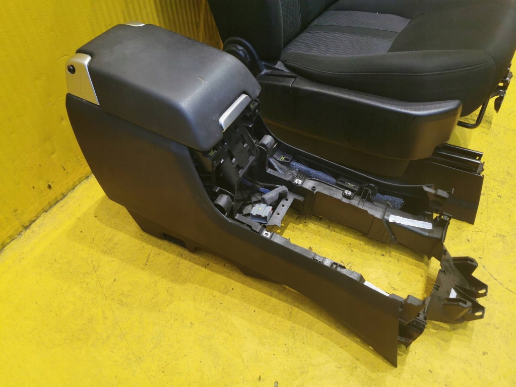 фото №5, Land rover discovery iv 4 l319 сиденье сиденья заднее сиденье туннель комплект