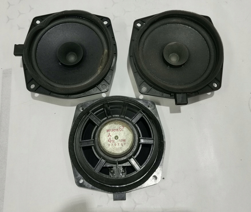 фото №1, Outlander i 03-06 динамик дверь перед задняя