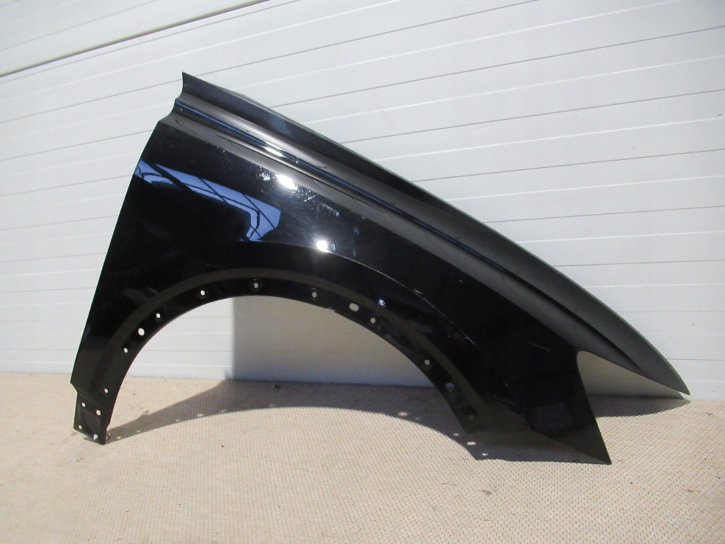 Купить Крыло  audi q8 4m8 оригинал bardzo хороший