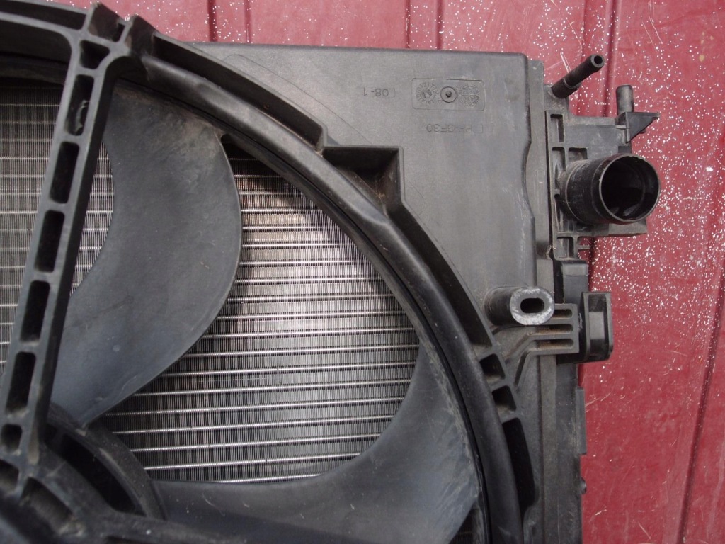 Радіатор води вентилятор комплект  qashqai 2 1.5 dci Оригінал