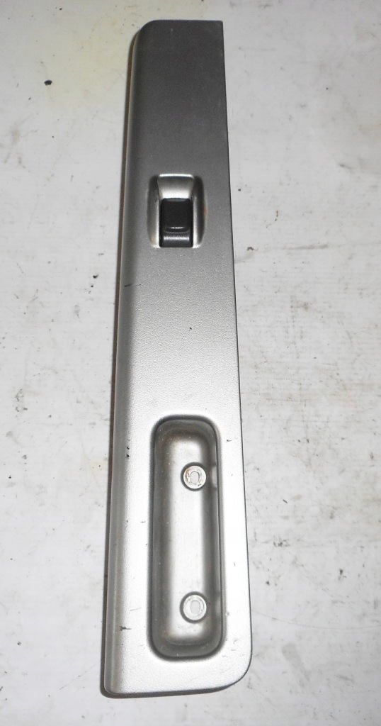 фото №1, Isuzu d-max i перемикач панель скло правий перед