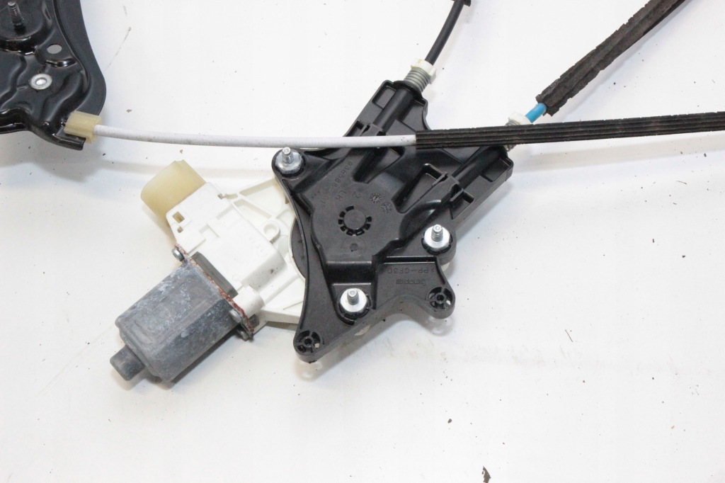 Купити Bmw f32 f82 підйомник вікон лівий перед 7281623