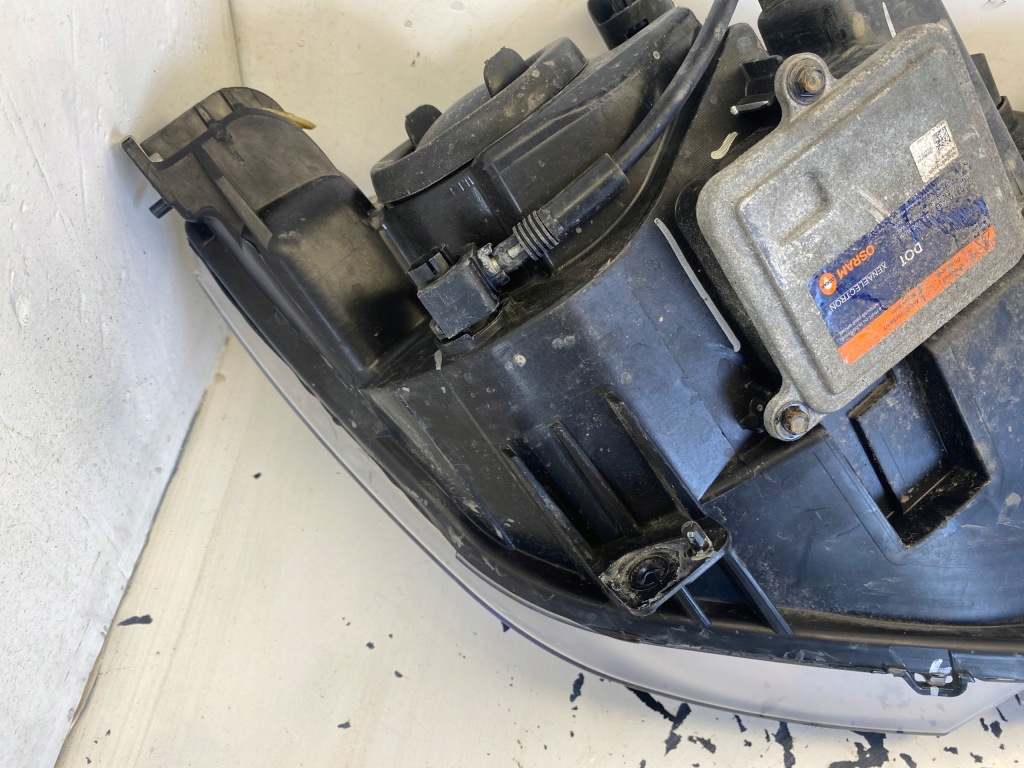 Tesla s фара левый перед ксенон led 6005910-00-c с Разборки