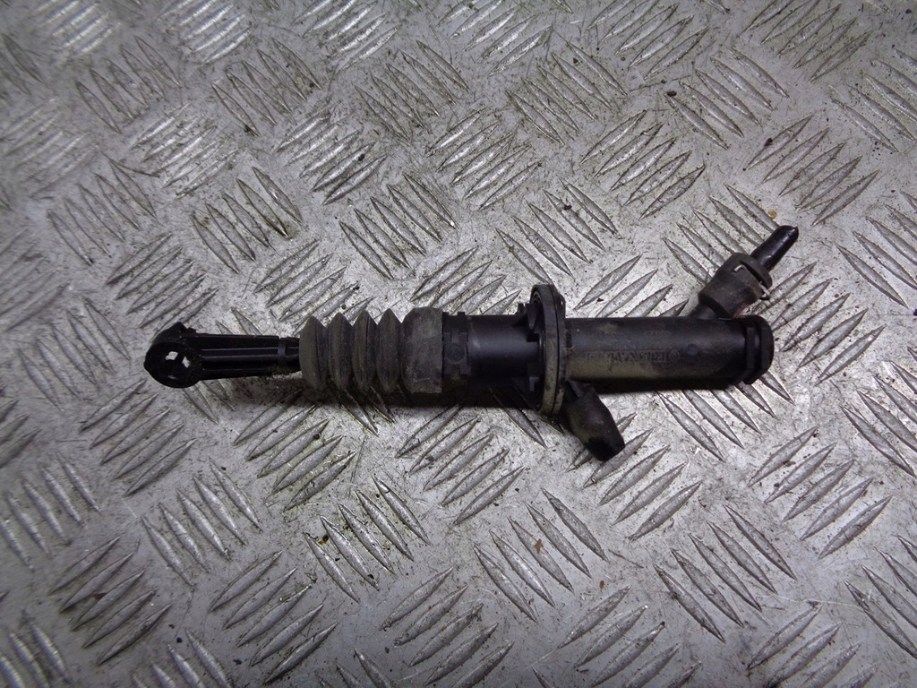 фото №1, Помпа сцепления renault megane ii 8200151770