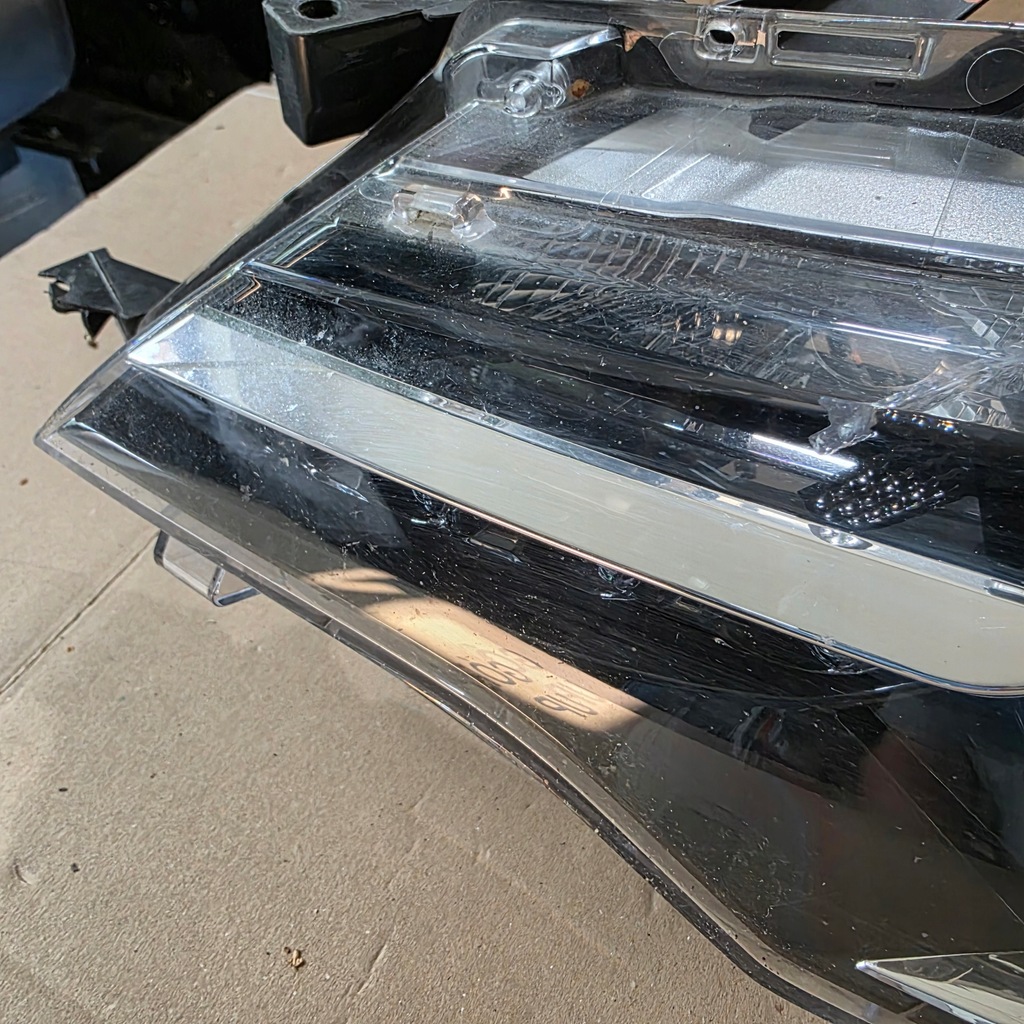 фото №10, Лампа передняя правая toyota corolla e16 2013-2019r 81150-02l50