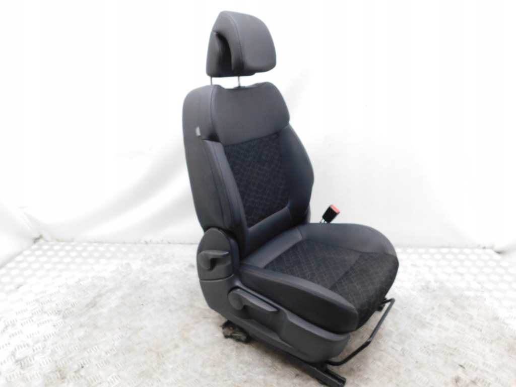 фото №10, Сидіння комплект обшивки напівшкіра - peugeot 3008 i fl 09-16