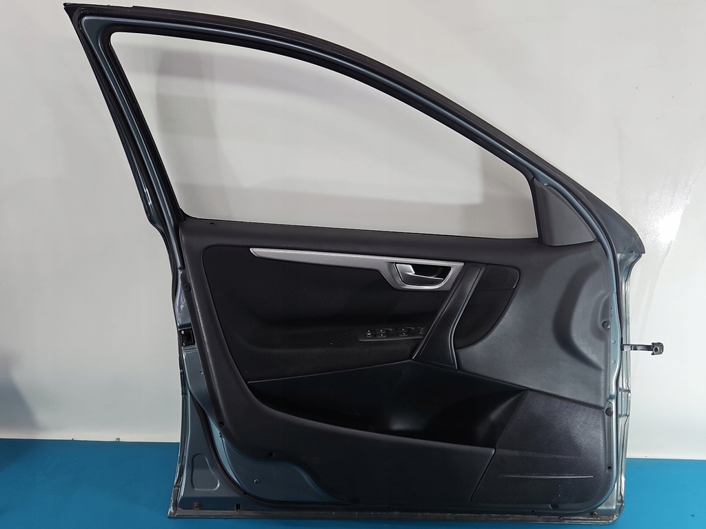 фото №9, Дверь перед левая водителя volvo s60 i sedan 449-26