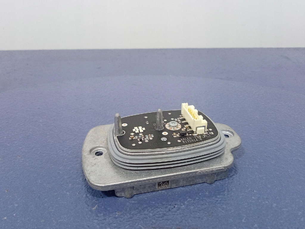 фото №2, Ford kuga mk3 преобразователь модуль led 90166531b2