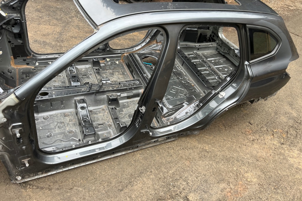 фото №5, Bmw x1 f48 дах обшивка дах стійки панорама люк b39 mineralgrau