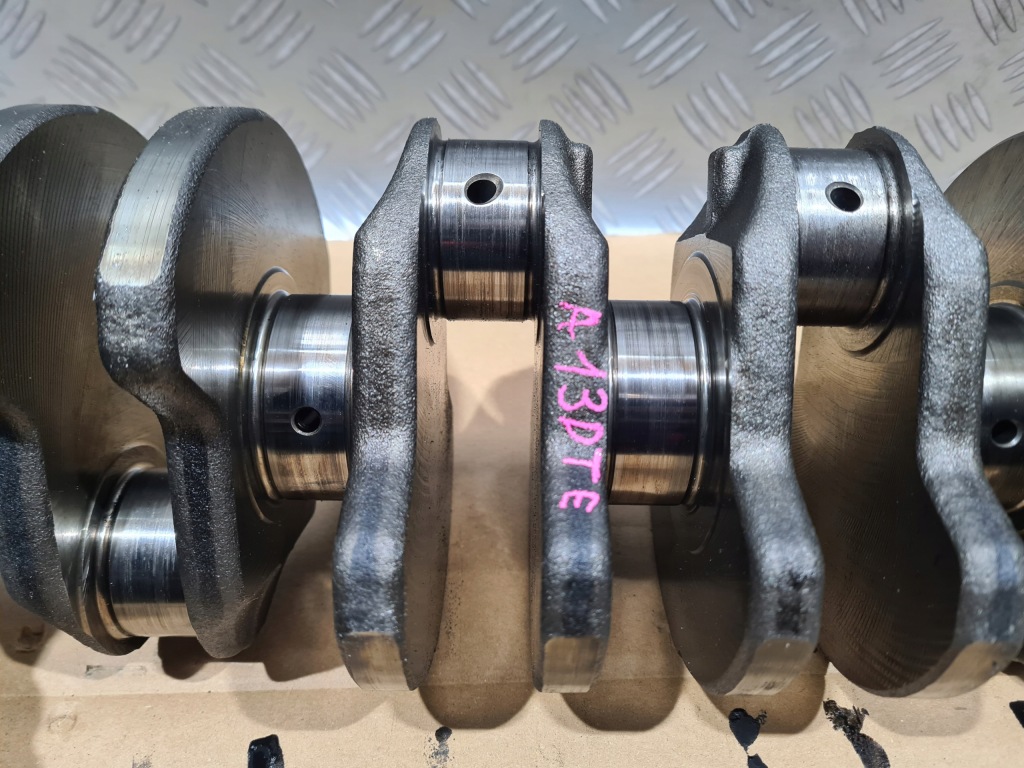 Wał коленчатый opel fiat 1.3 cdti a13dte в Украине