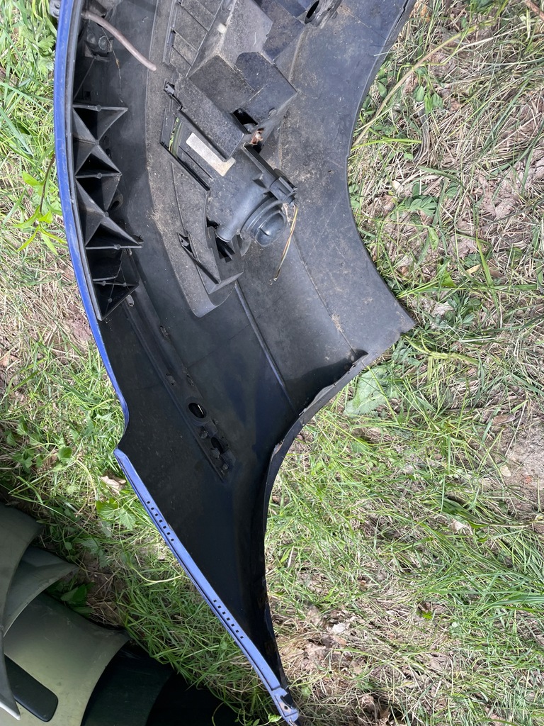 фото №8, Seat leon i toledo ii бампер перед передний kompletny лак- нет znam