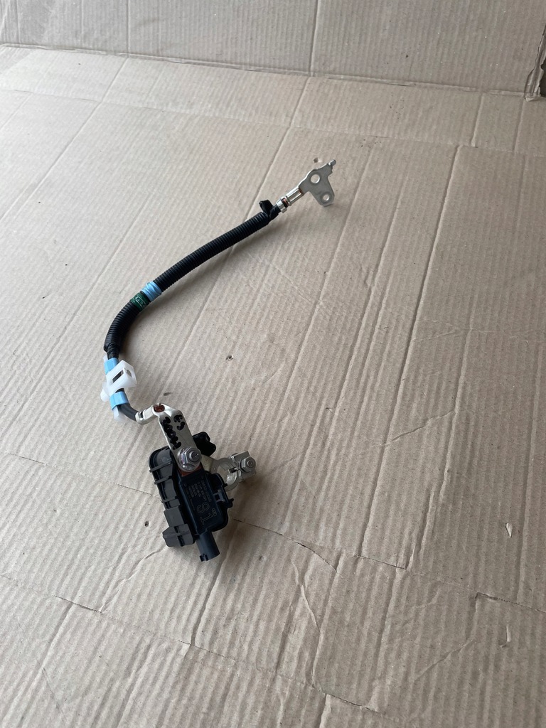 фото №1, Lexus es 300h клемма минусовая предохранитель