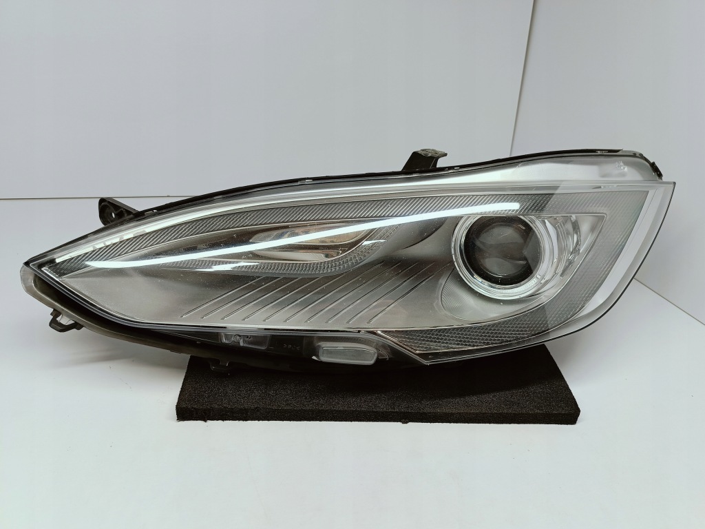 фото №1, Tesla model s 12- лампа фара ліва перед передня ксенон eu 1012224-00-c