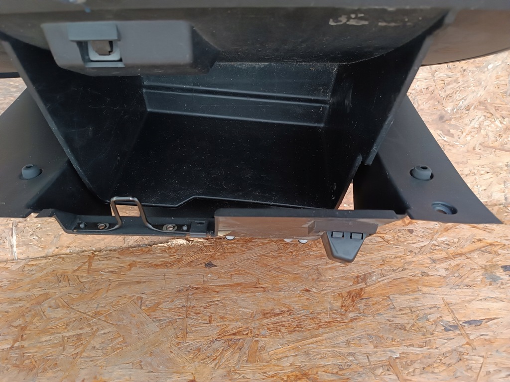 фото №12, 681025z000 бардачок пассажира nissan quest iii v42 2004-