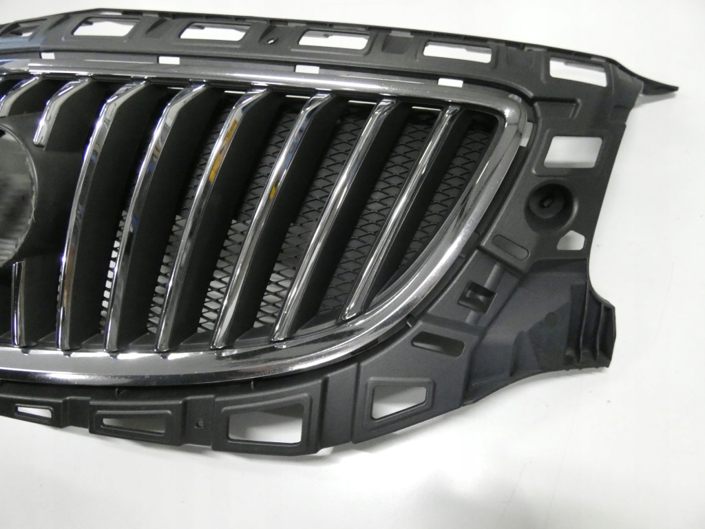 Решітка радіатора, решітка радіатора buick insignia regal Недорого