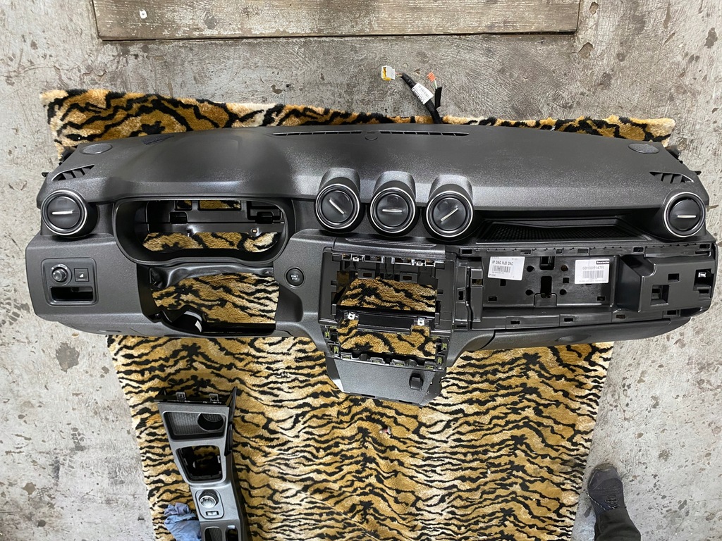 фото №1, Приборная панель консоль подушка безопасности ремни dacia duster ii