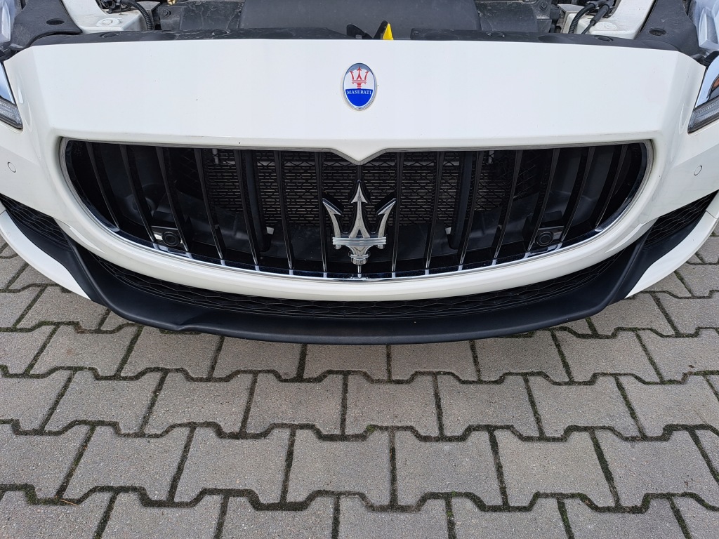 Перед капот крила радіатор бампер maserati quattroporte 3.8 gts bianco Доставка