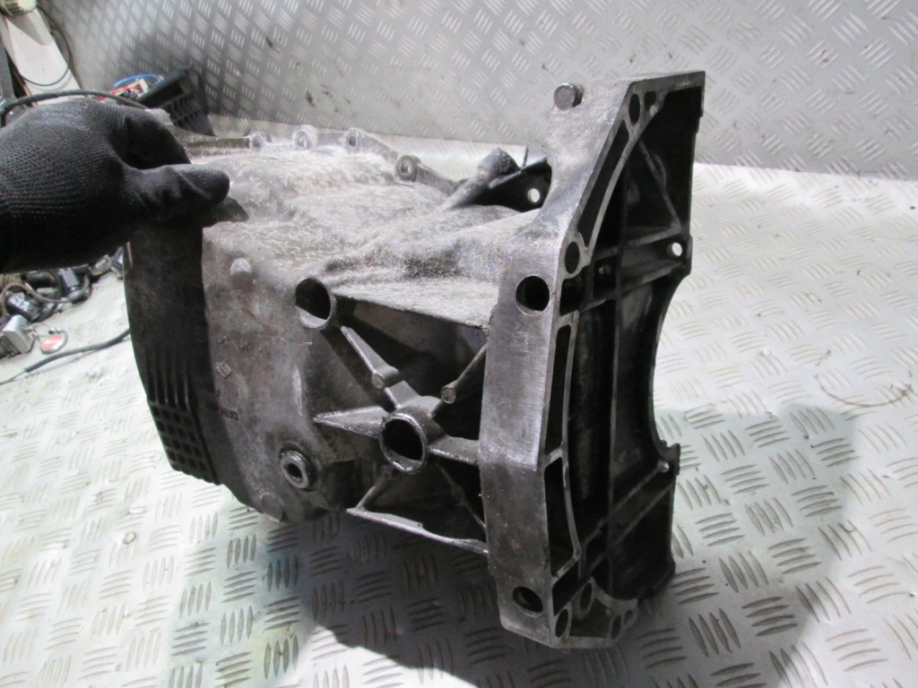 Піддон масляна renault nissan 1.5 dci 8200318813 Доставка