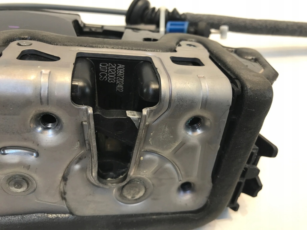 фото №4, Mercedes w247 замок двері правий перед передній