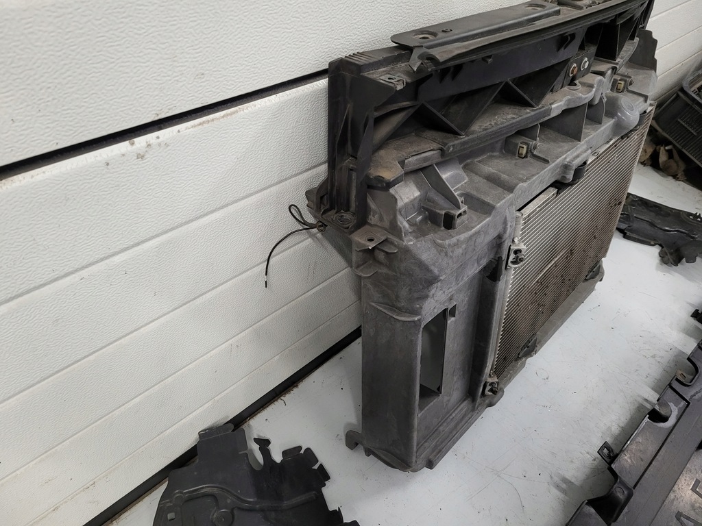 фото №9, Citroen c3 picasso 11r 1.4 pas передній радіатор