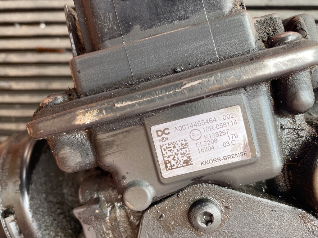 фото №5, Осушувач клапан mercedes actros mp4 a0014465464