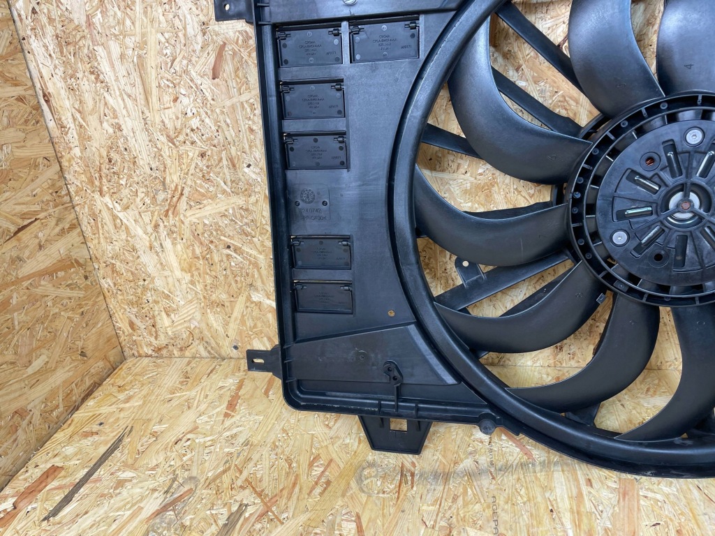 Вентилятор радіатор корпус land range rover jaguar gj32-8c607-bc Доставка