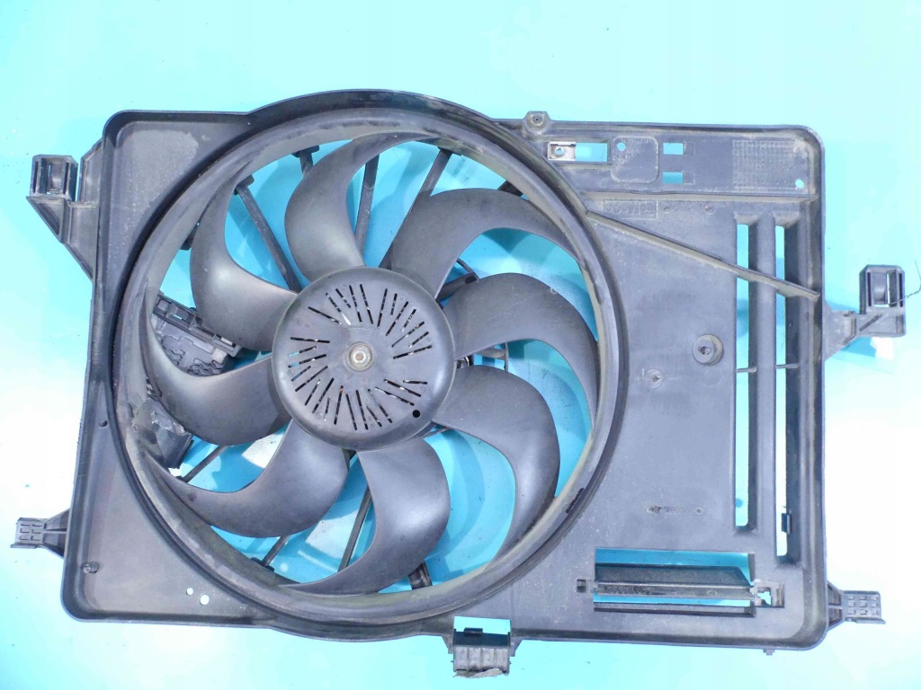 Купити Вентилятор радіатора ford focus mk3 1.0 ecoboost