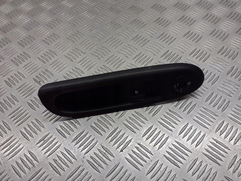 фото №1, Панель скло правий перед renault clio ii 8200084005