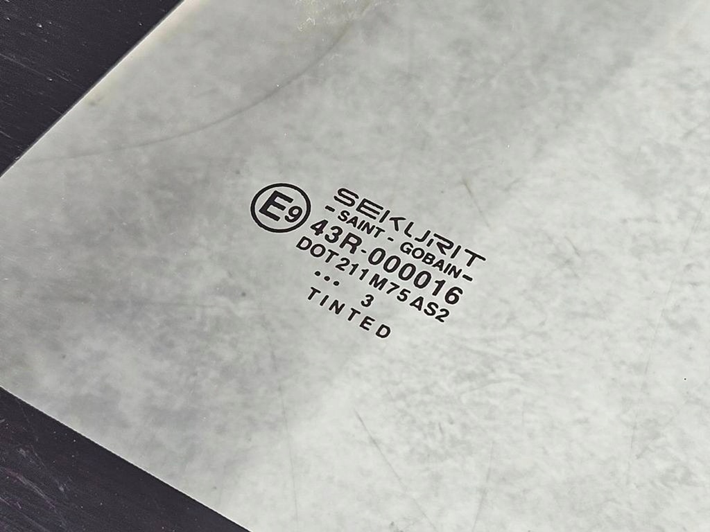 фото №8, Стекло откидная кузовная левый задняя nissan terrano ii r20 lift 02-06 3d