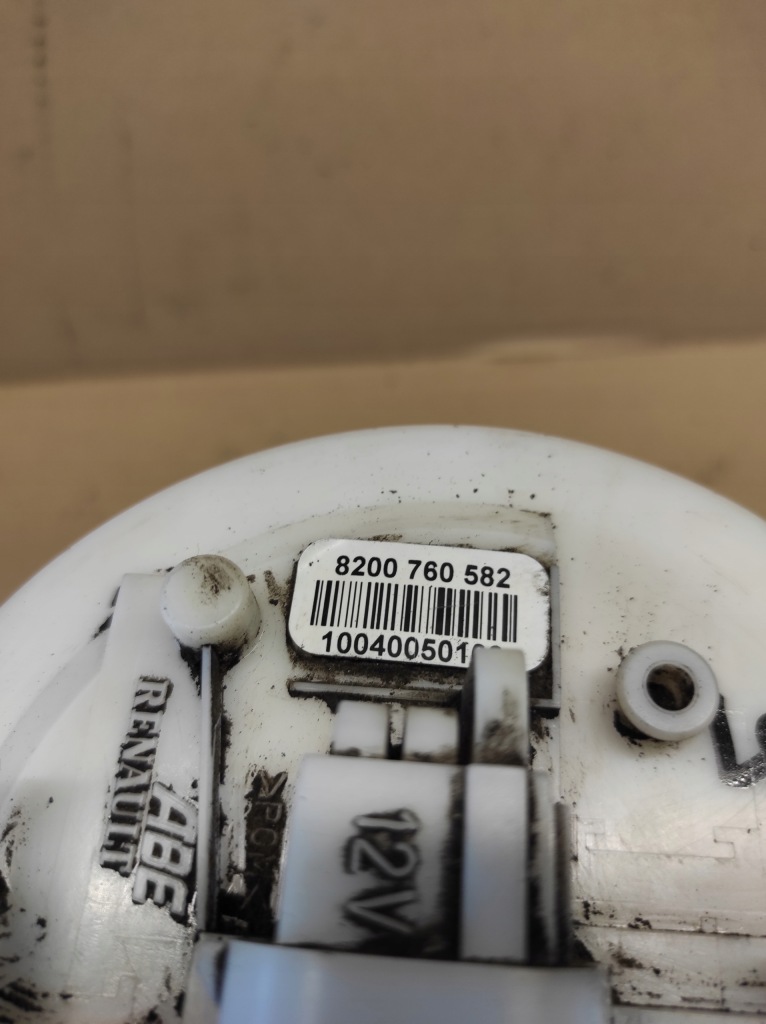 Насос пального 2.0 16v renault vel satis 8200760582 в Україні