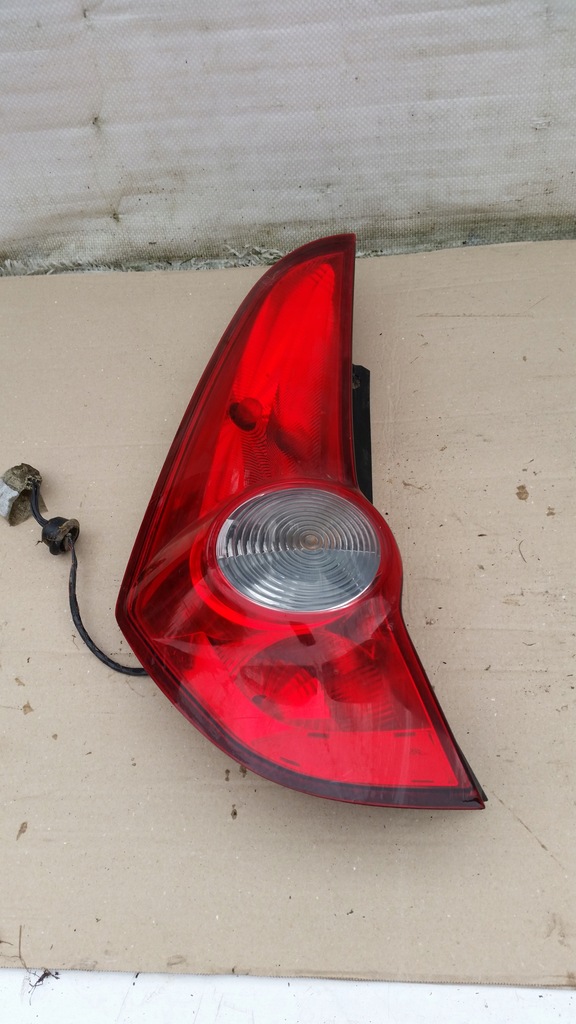 фото №1, Задняя левая/правая лампа задняя opel agila ii