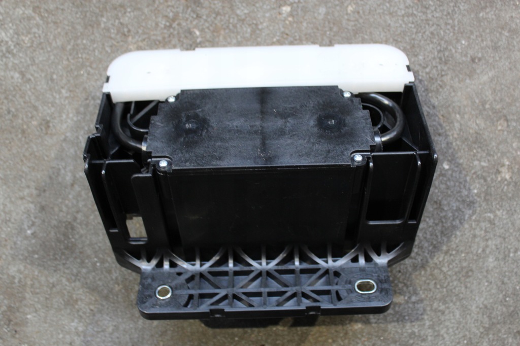 фото №3, Infiniti q60 2.0 turbo модуль напруги