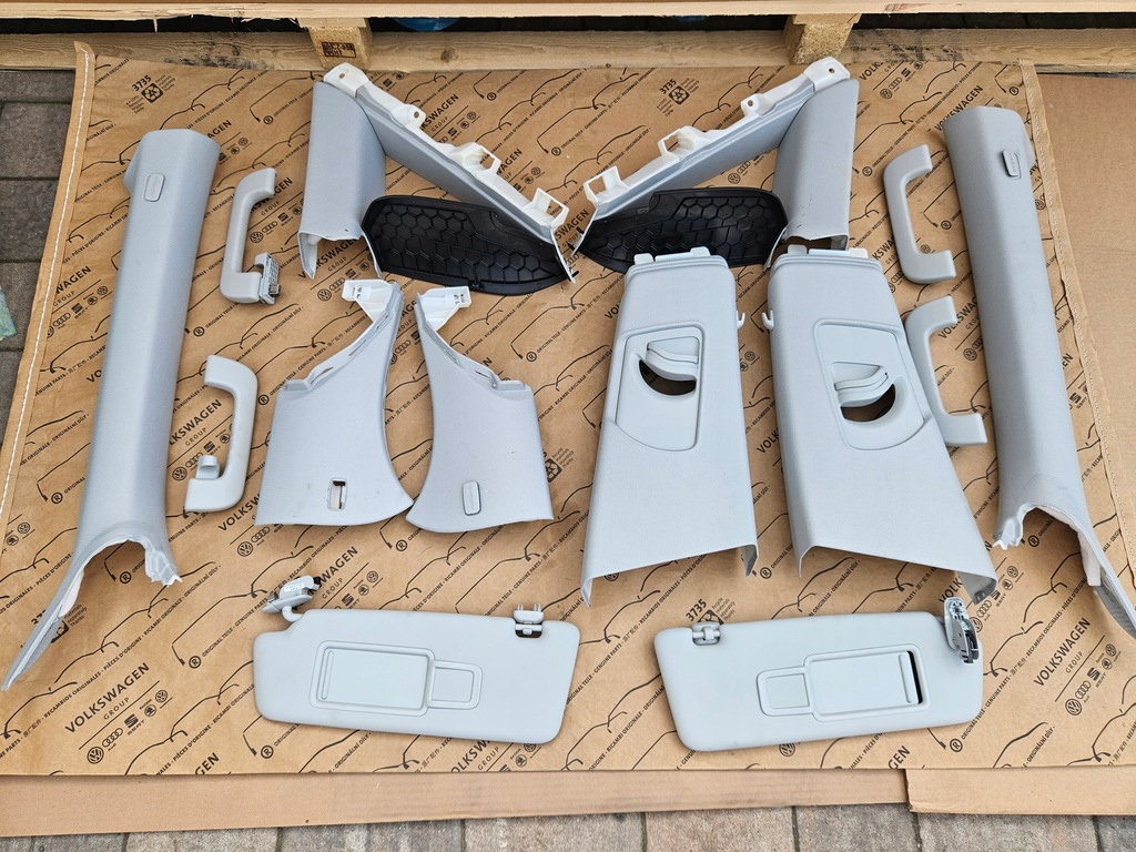 фото №1, Audi a5 8t sportback стойки обивка козырьки ручки обшивка салона