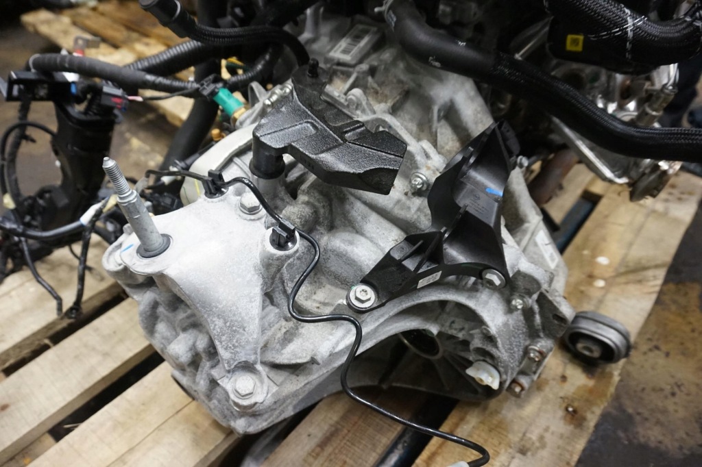 фото №1, Nowa коробка передач передач renault clio v 5 lift 1.0tce 320107520r jt4004