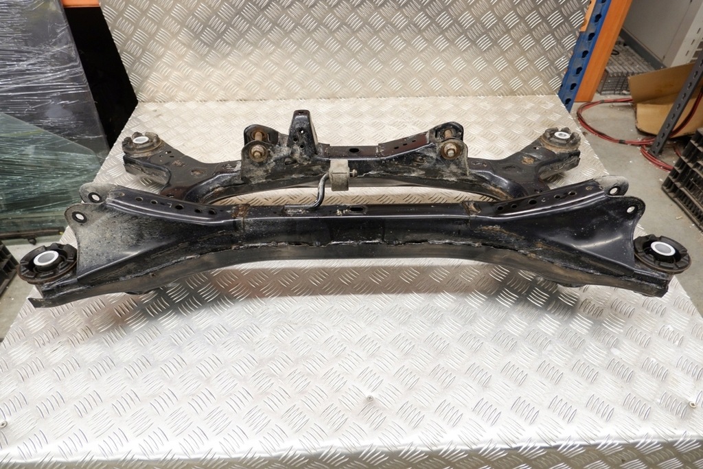 фото №9, Підрамник задні lexus es _z10_, _a10_, _h10_ 5120633120 2.5l hybrid 160kw